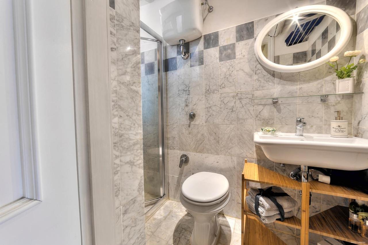 Apartment Santo Spirito Romantic By Mmega Florenz